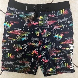 Hurley Black Swim Trunks Sleek Durable Design